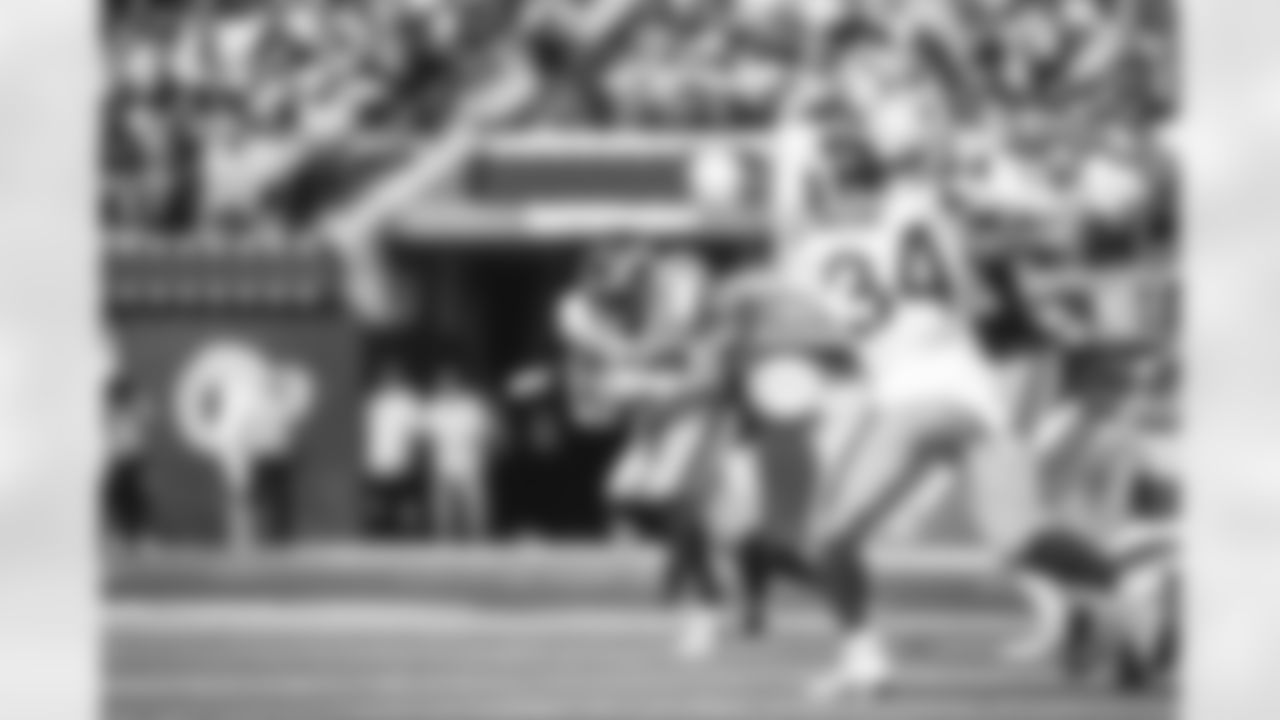 The Los Angeles Rams take on the Dallas Cowboys during Week 5 of the 2022 NFL regular season.