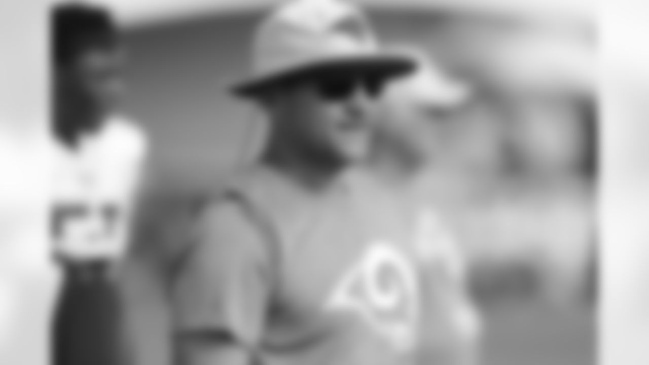 JL8_3327