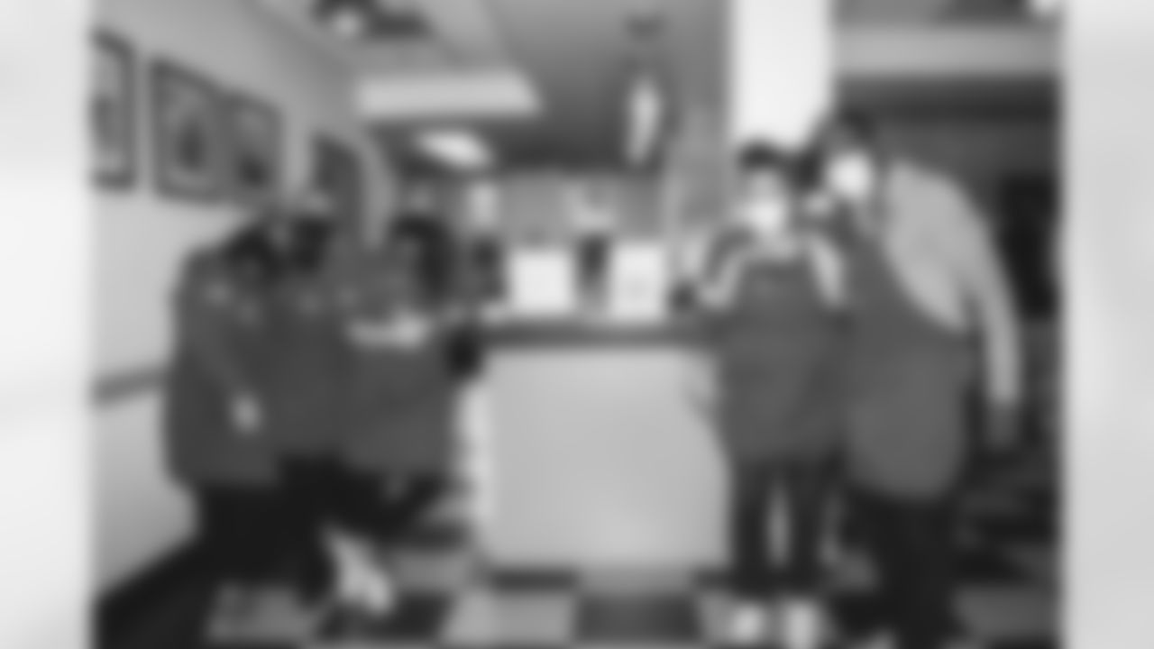E_230131_JANUARY_STAFF_DAY_OF_SERVICE_NT18642