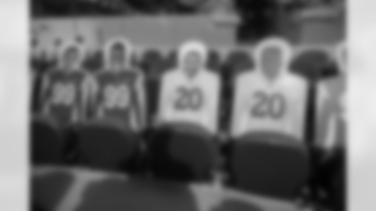 201115_RamsSeahawks_Cutouts_JL_304