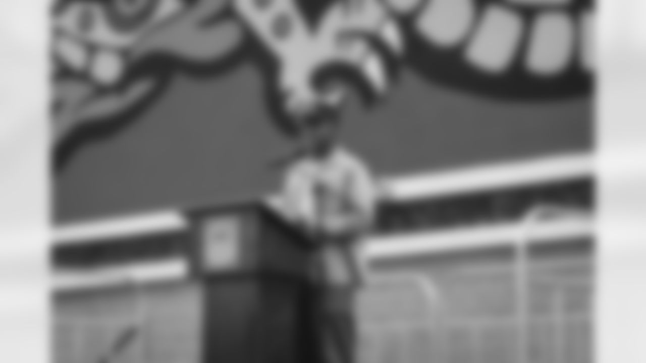 E_230531_AAPI_Heritage Month_Mural_Unveil_35