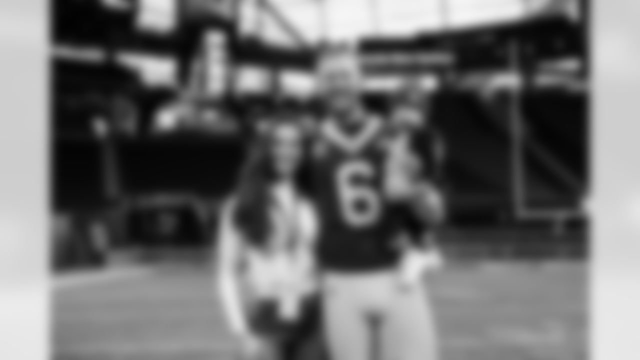Los Angeles Rams punter Johnny Hekker (6) poses for a photo with family members during the Rams Super Bowl LIII photo day at Mercedes Benz Stadium in Atlanta, GA on February 2nd, 2019. (Hiro Ueno/Rams)