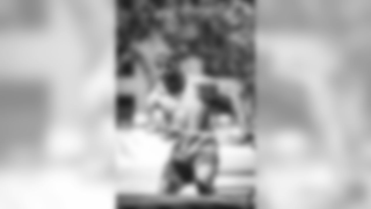 E_SNY_0183