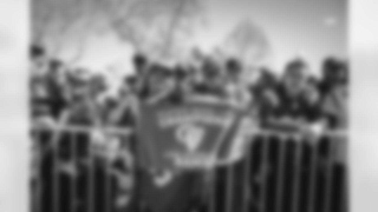 E_220216_Rams_Parade_9144