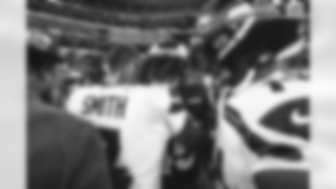 The Los Angeles Rams take on the Seattle Seahawks during Week 13 of the 2022 NFL regular season.