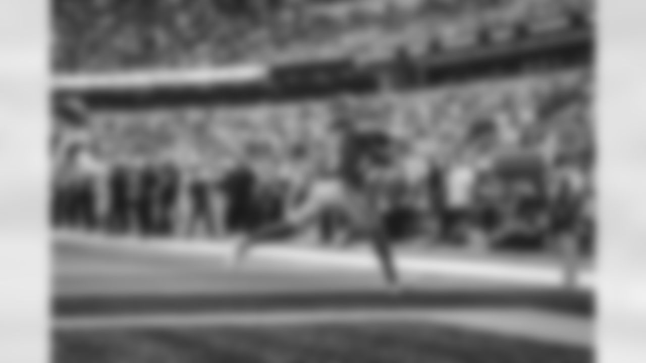 The Los Angeles Rams take on the Philadelphia Eagles in Week 5 of the 2023 NFL Regular Season.