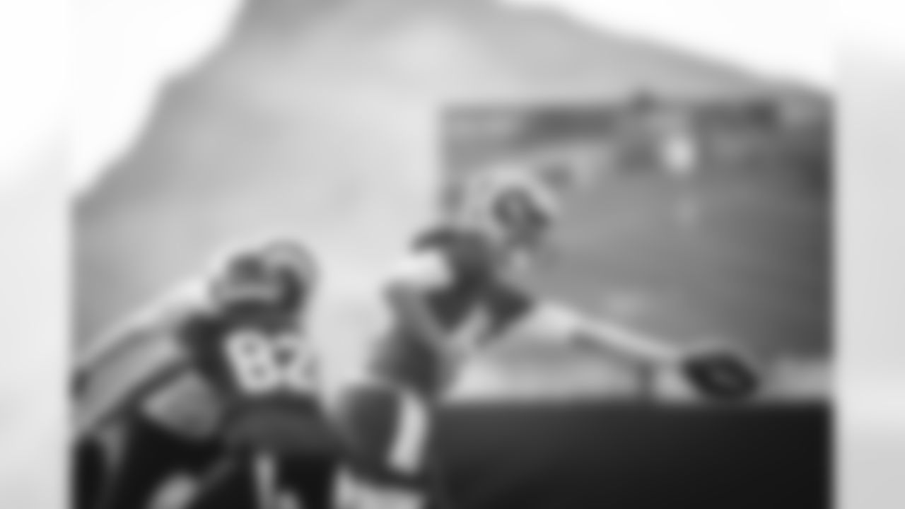 The Los Angeles were back on the practice field in preparation for the Week 7 Monday Night Football matchup against the Chicago Bears.