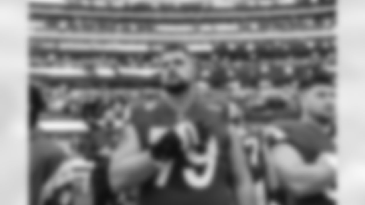 The Los Angeles Rams take on the Seattle Seahawks during Week 13 of the 2022 NFL regular season.
