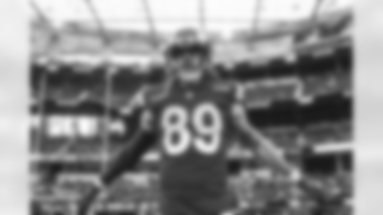 The Los Angeles Rams take on the Seattle Seahawks during Week 13 of the 2022 NFL regular season
