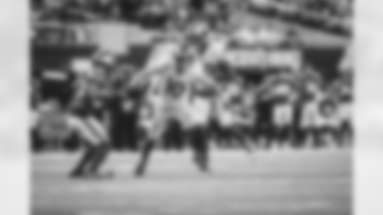 E_TOW_0028_1