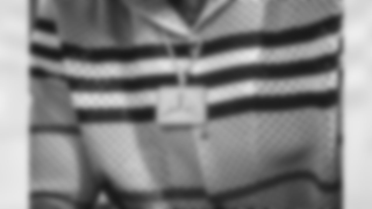 E_TOWL4983