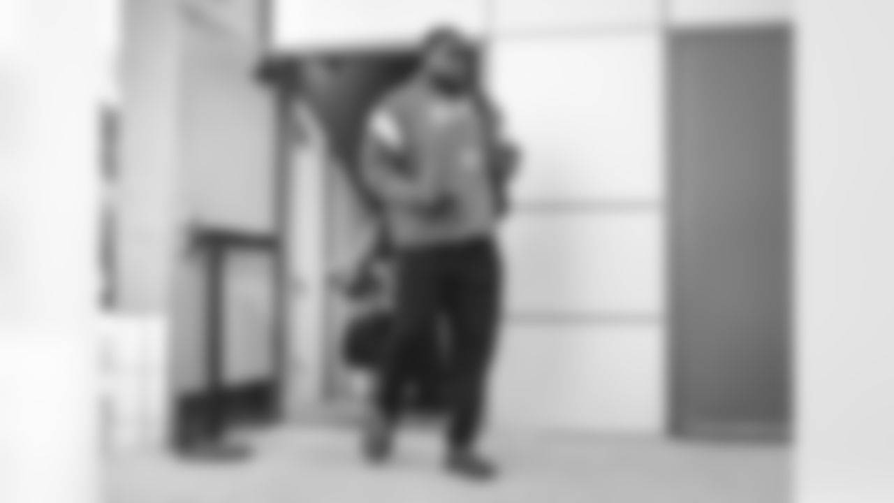 E_TOW16093