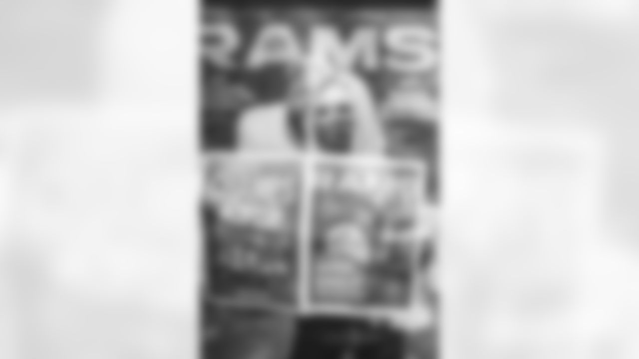 E_220121_PlayoffNewsStandPopUp_8231