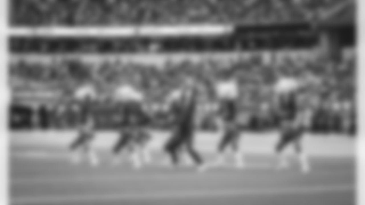 The Los Angeles Rams take on the San Francisco 49ers during Week 8 of the 2022 NFL regular season.