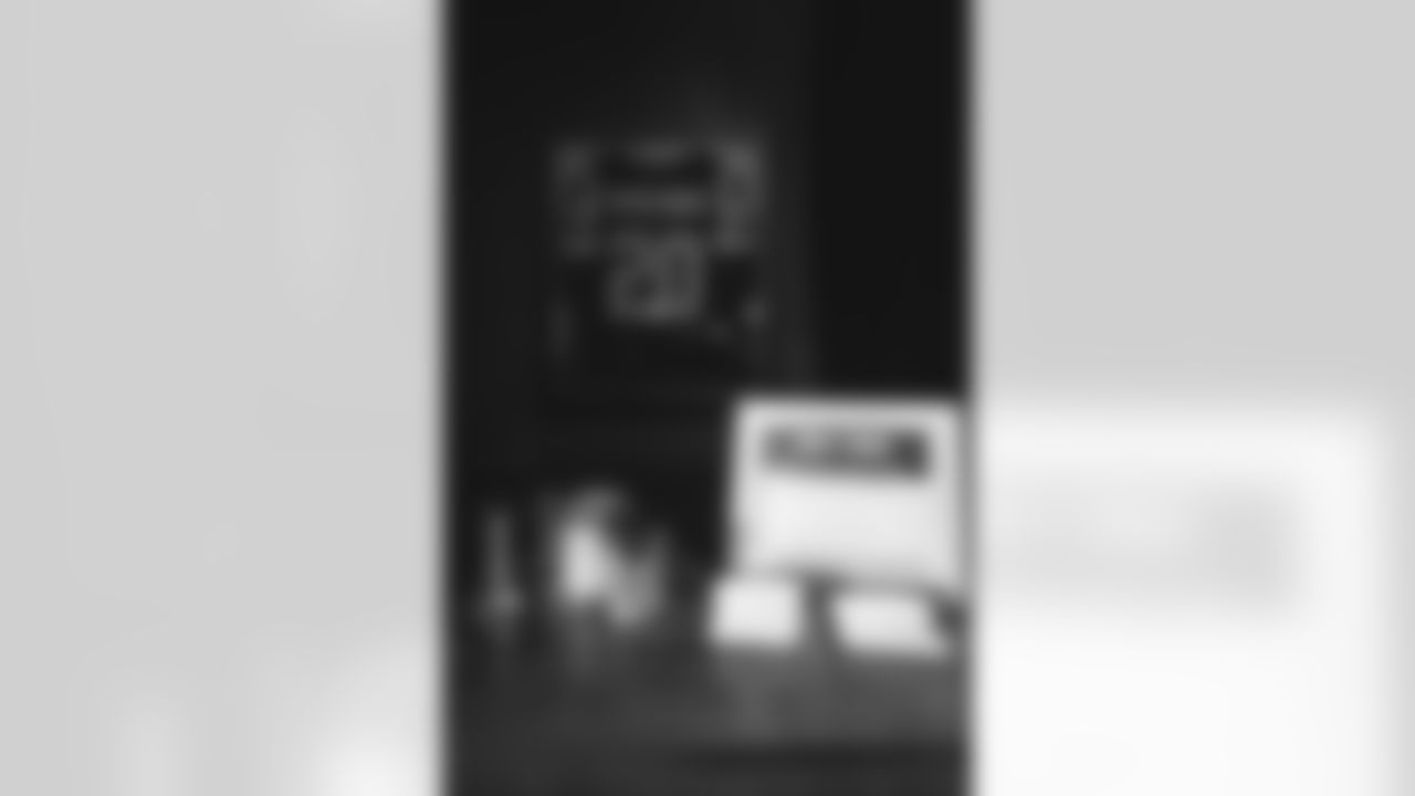 E_TOW14050