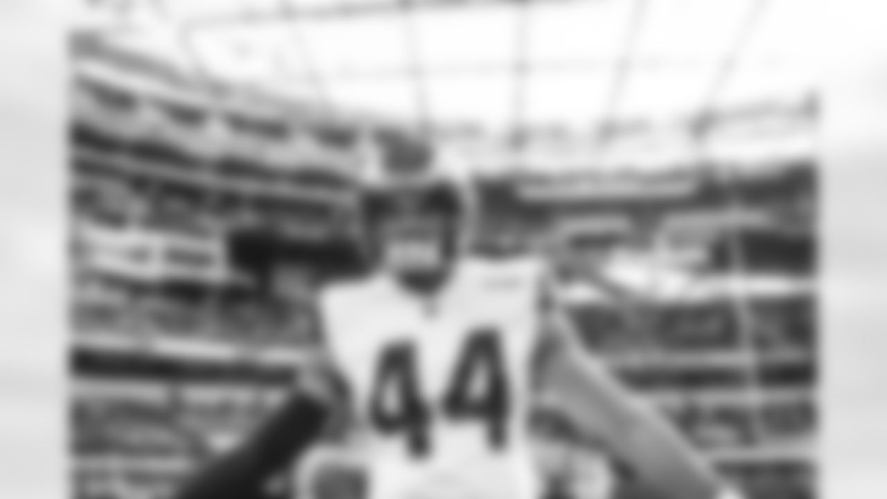 The Los Angeles Rams take on the Los Angeles Chargers during Week 17 of the 2022 NFL regular season