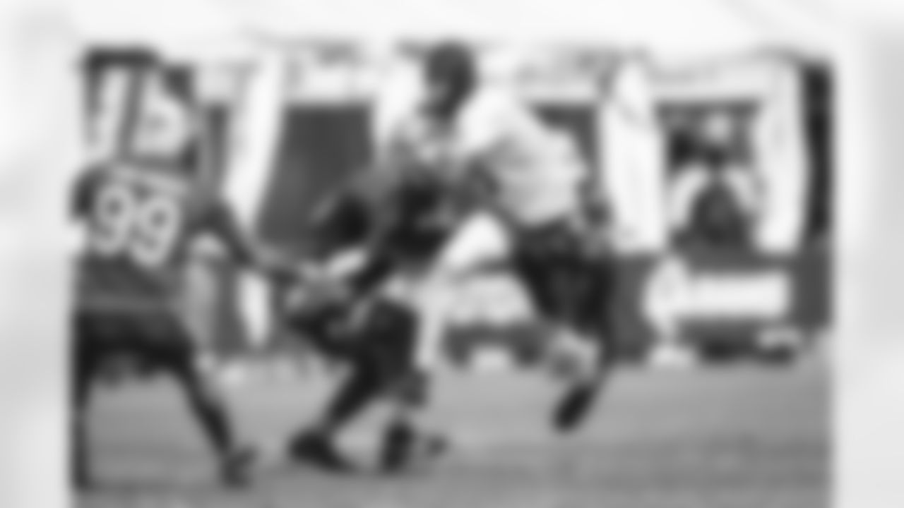 E_HUT19677