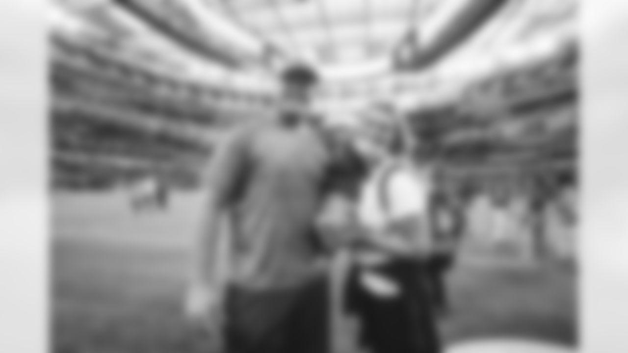 E_06102021_RamsOpenPractice_WN_3093