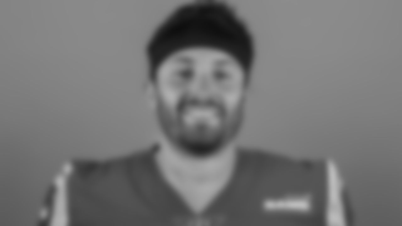 Los Angeles Rams quarterback Baker Mayfield headshot