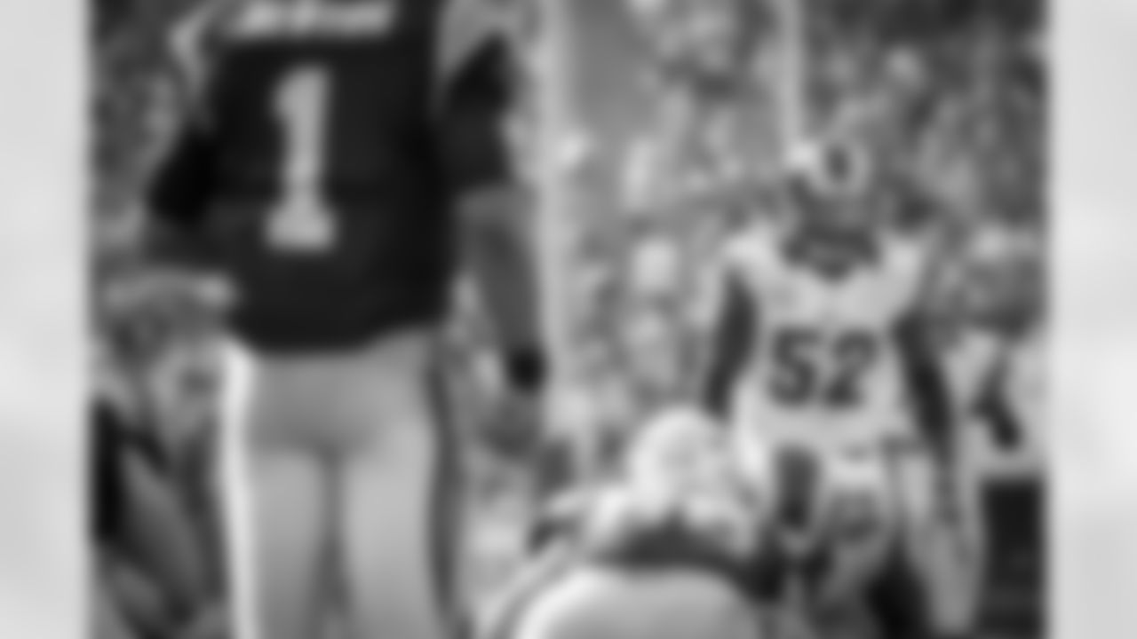 Los Angeles Rams linebacker, Alec Ogletree (52) awaits the snap during a Week 9 NFL football game between the Los Angeles Rams and the Carolina Panthers, Sunday, Nov. 6, 2016, at the Los Angeles Memorial Coliseum in Los Angeles. (Rams/Hiro Ueno)