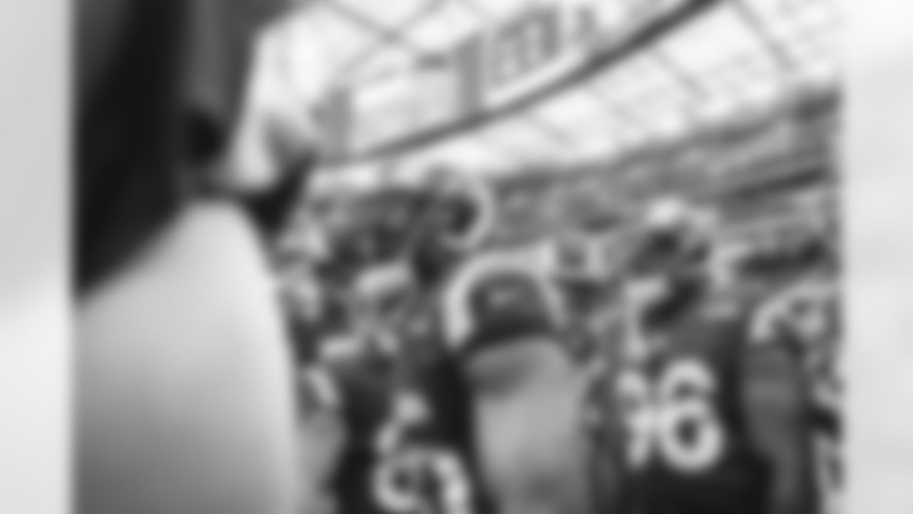 The Los Angeles Rams take on the Seattle Seahawks during Week 13 of the 2022 NFL regular season.