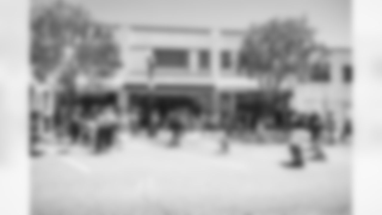 E_TOW24779