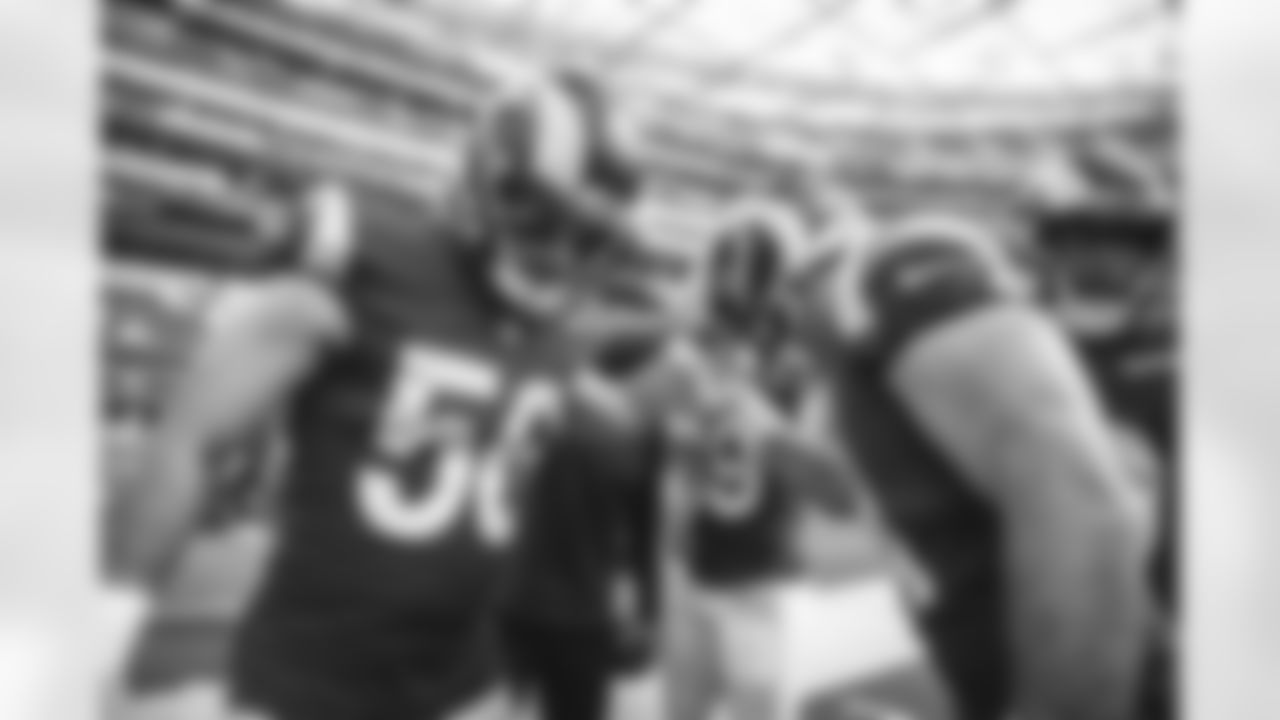 The Los Angeles Rams take on the Jacksonville Jaguars during Week 13 of the 2021 regular season.
