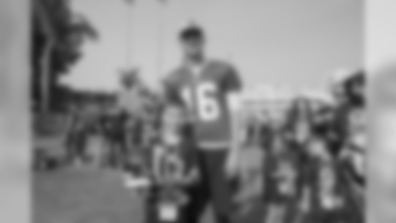 (16) Jared Goff of the Los Angeles Rams greets Tragedy Assistance Program for Survivors families after a walk through , Saturday, November 10, 2018, in Los Angeles, CA. (Jeff Lewis/Rams)