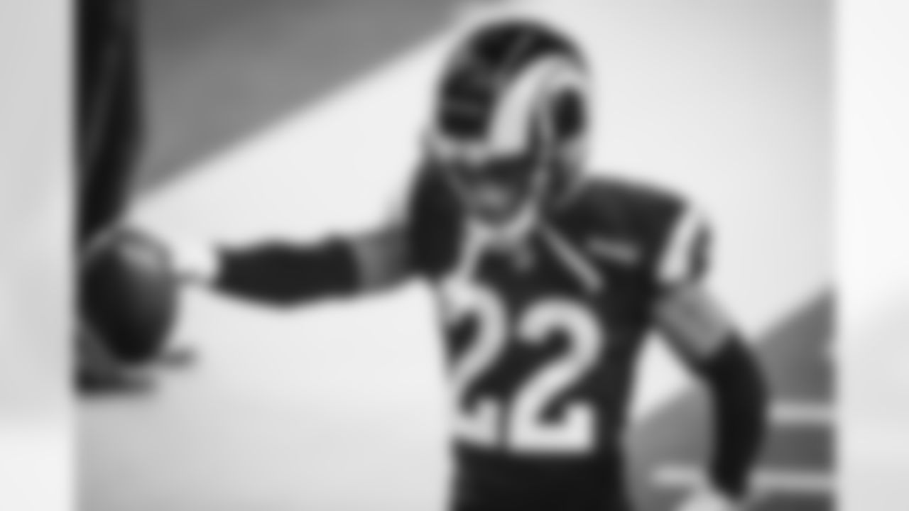 201210_RamsPatriots_WN_1912