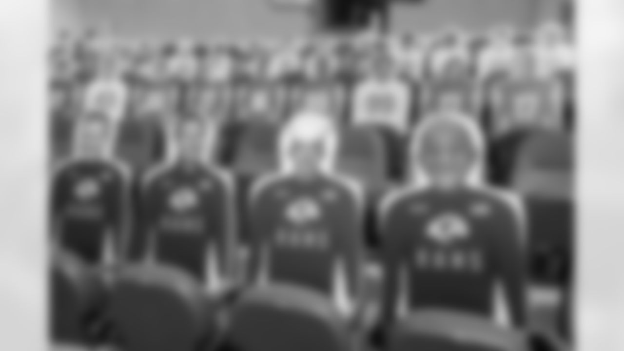 201115_RamsSeahawks_Cutouts_JL_256