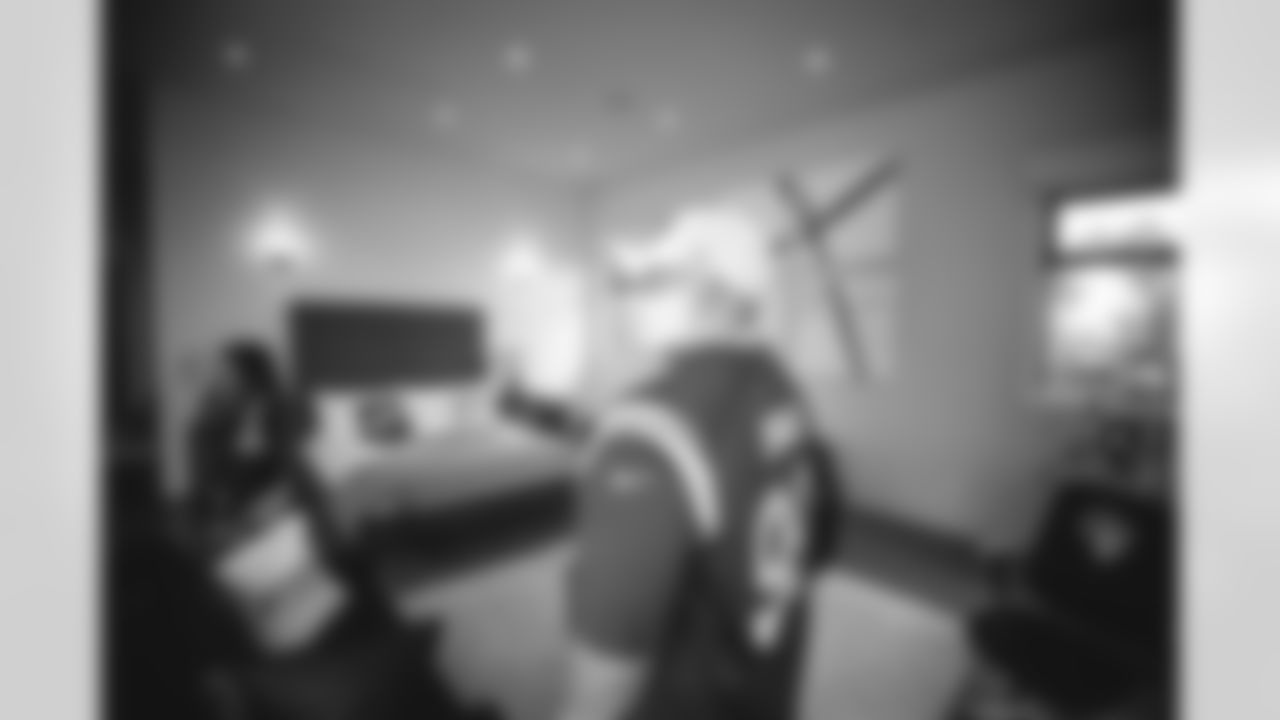 E_TOWL7070
