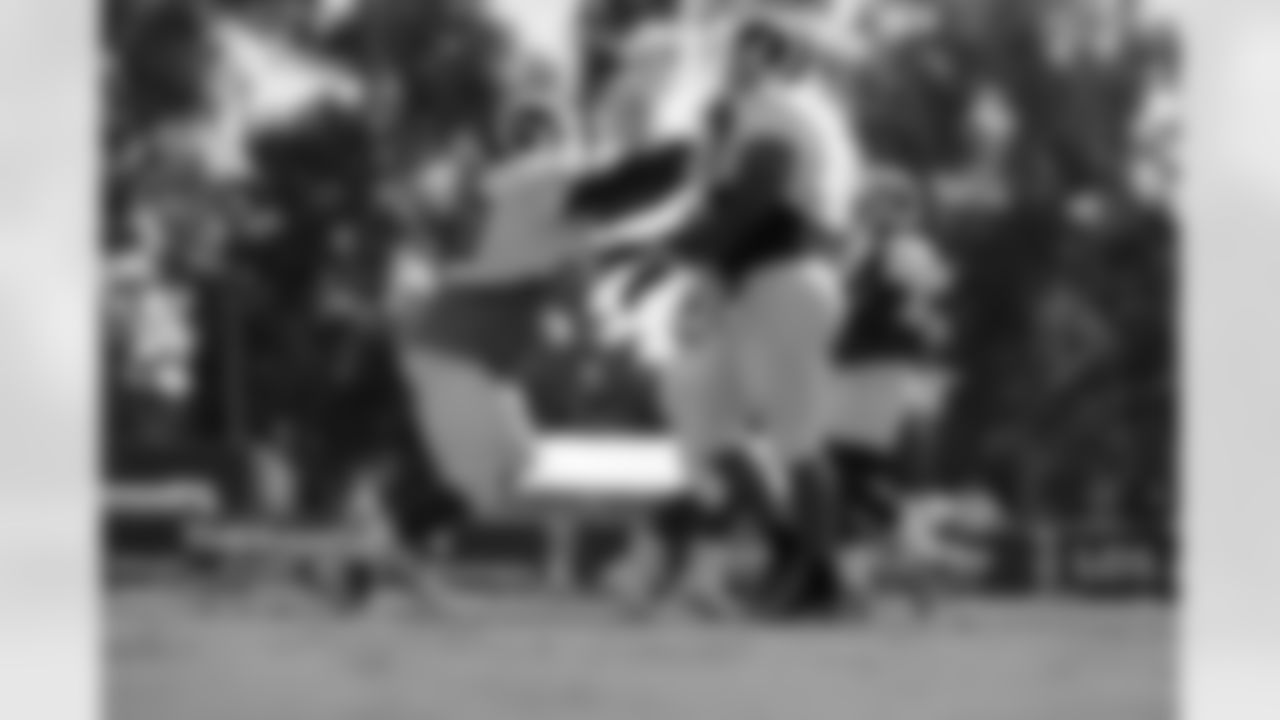 JL8_1093