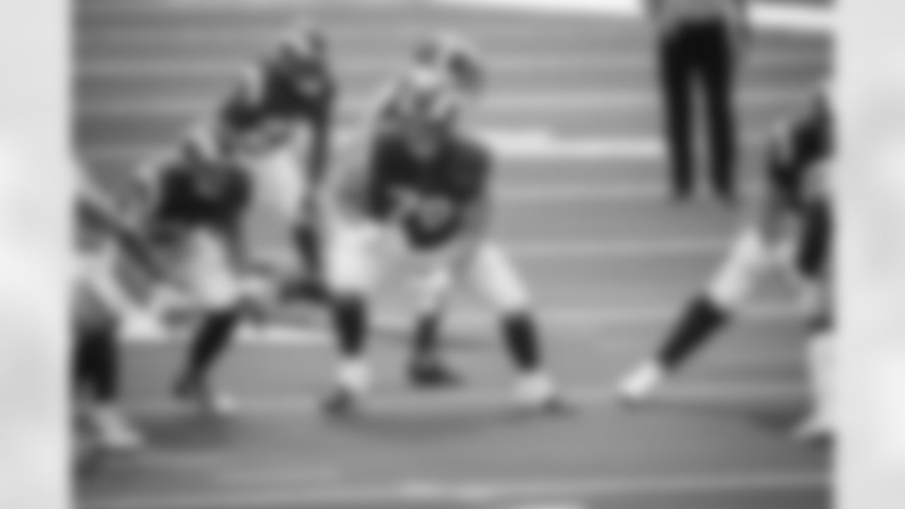 Tackle (79) Rob Havenstein of the Los Angeles Rams against the New York Giants during the Rams 17-9 victory over the Giants in an NFL Week 4 regular season game, Sunday, October 4, 2020, in Inglewood, Calif. (Jeff Lewis/LA Rams)