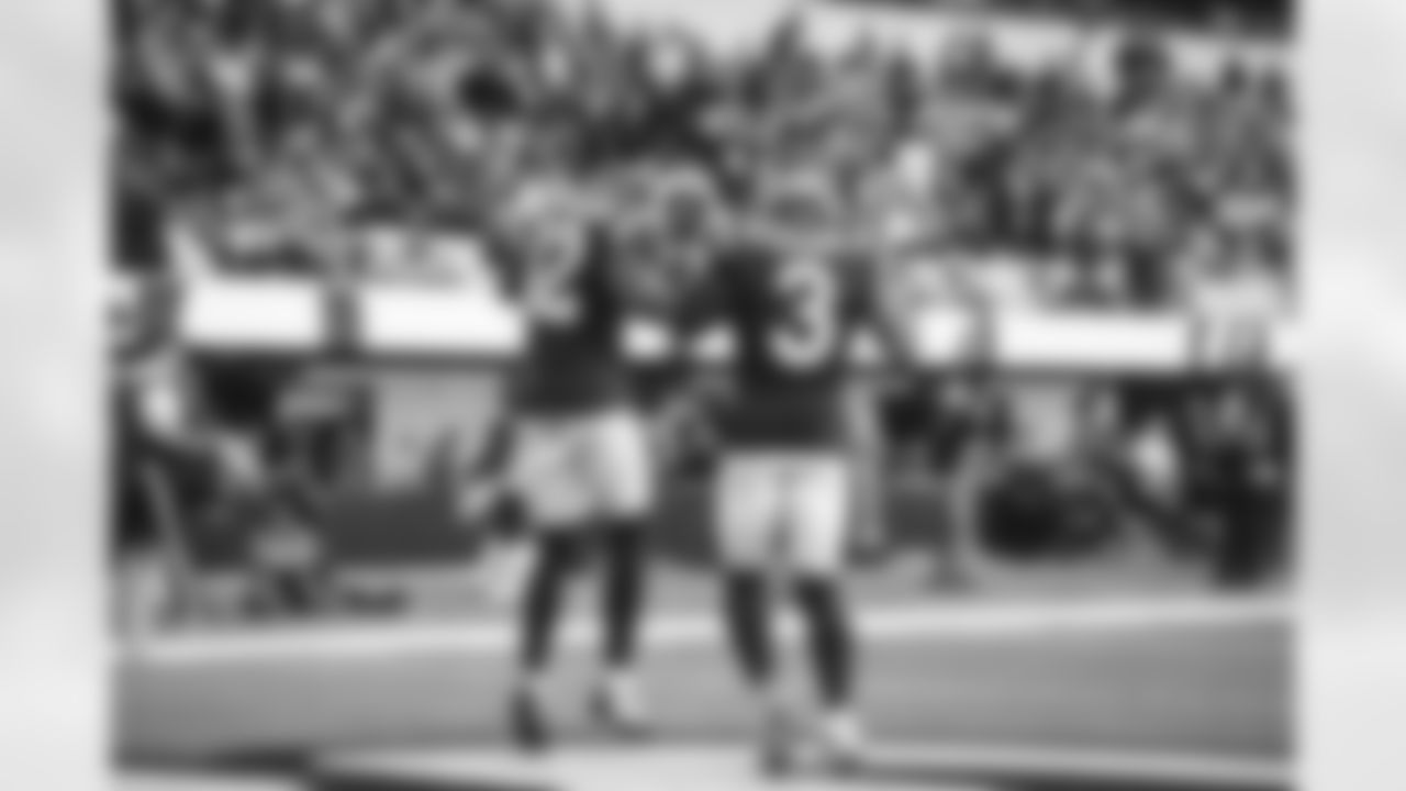 The Los Angeles Rams take on the Jacksonville Jaguars during Week 13 of the 2021 regular season.