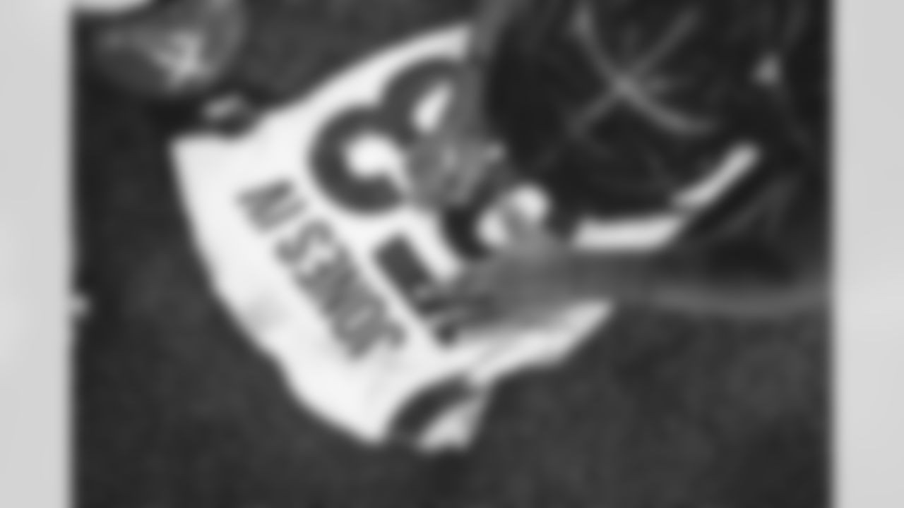 E_HUTT9733
