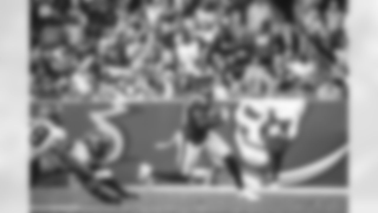 The Los Angeles Rams take on the Tampa Bay Buccaneers in the Divisional round of the 2021 NFL Playoffs.