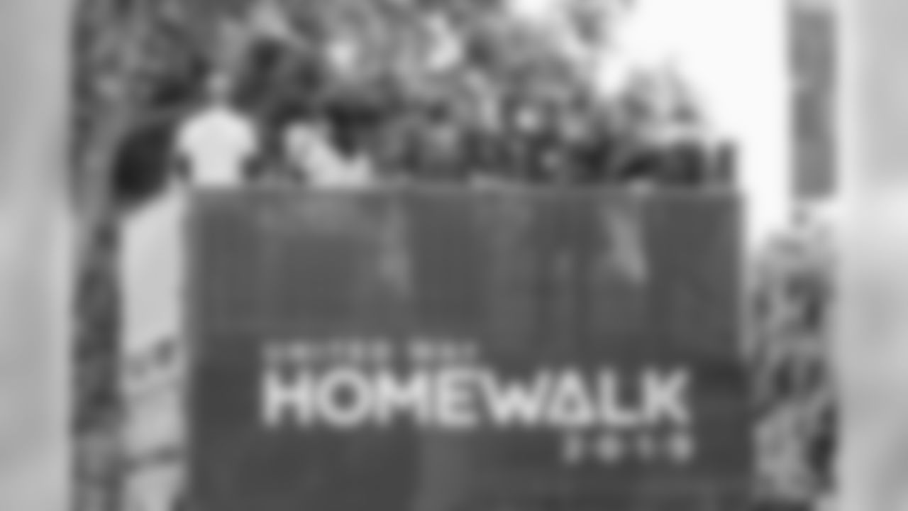 Defensive tackle (99) Aaron Donald stands ready at the Start Line of the race to cheer on runners, the Los Angeles Rams are proud the lead in the United Way HomeWalk 2019 and 5K family run/walk to raise public awareness and funds to end homelessness. Saturday, May 18th, 2019, Los Angeles, CA. (Will Navarro/Rams)