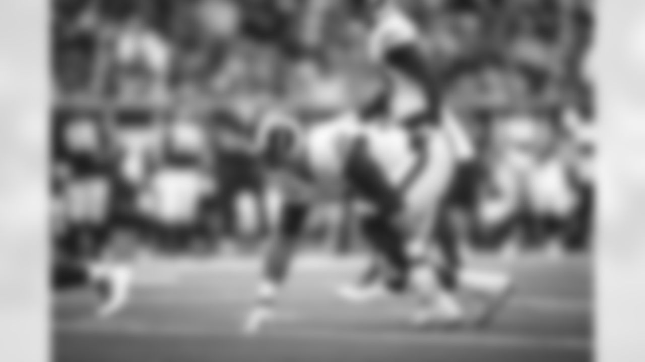 The Los Angeles Rams took on the Houston Texans in Week 8 of the 2021 season.
