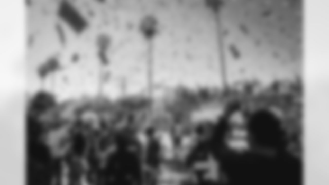 E_021621_SuperBowlParade_14105
