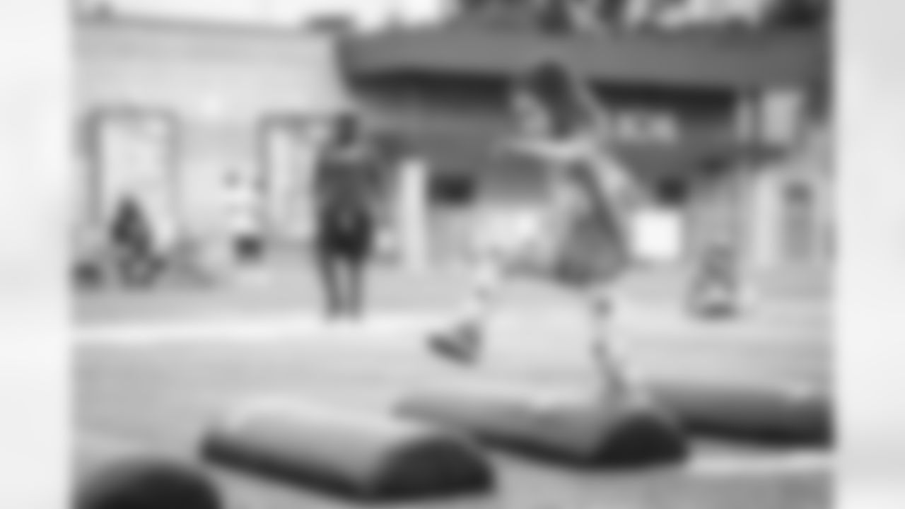 E_TOW12094