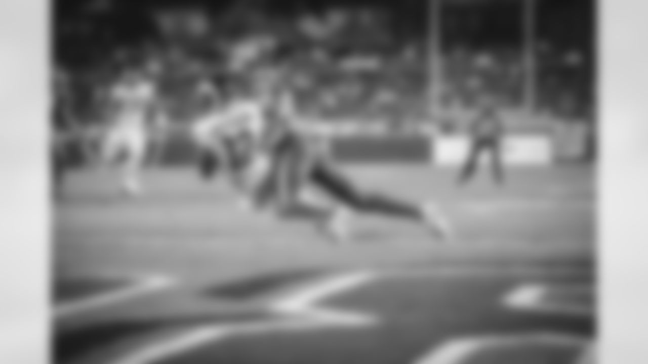 E_TOWL9063_1