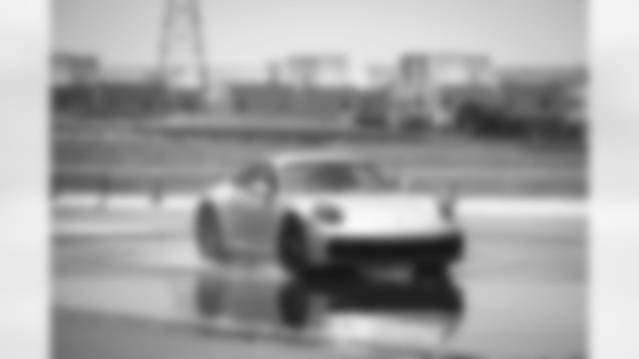 E_TOW14183