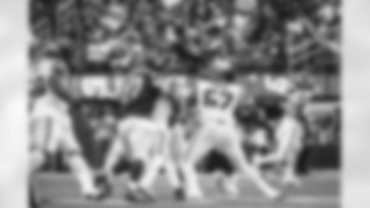 The Los Angeles Rams take on the Seattle Seahawks during Week 13 of the 2022 NFL regular season.