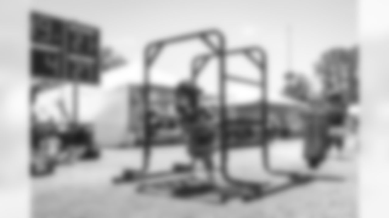 E_TOW11560