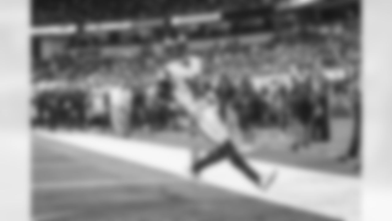 The Los Angeles Rams take on the Los Angeles Chargers in Week 1 of the 2022 NFL Preseason.