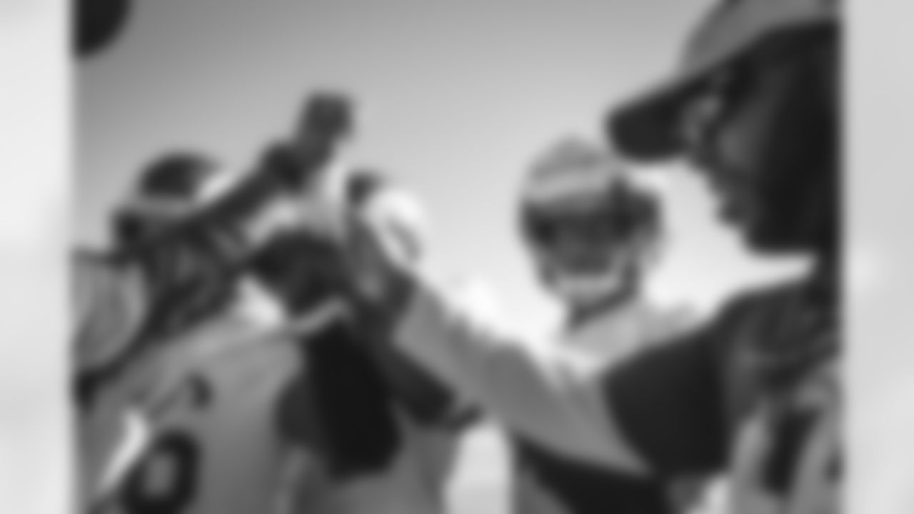 The Los Angeles Rams hit the practice field in preperation of the Week 8 matchup against the Houston Texans.