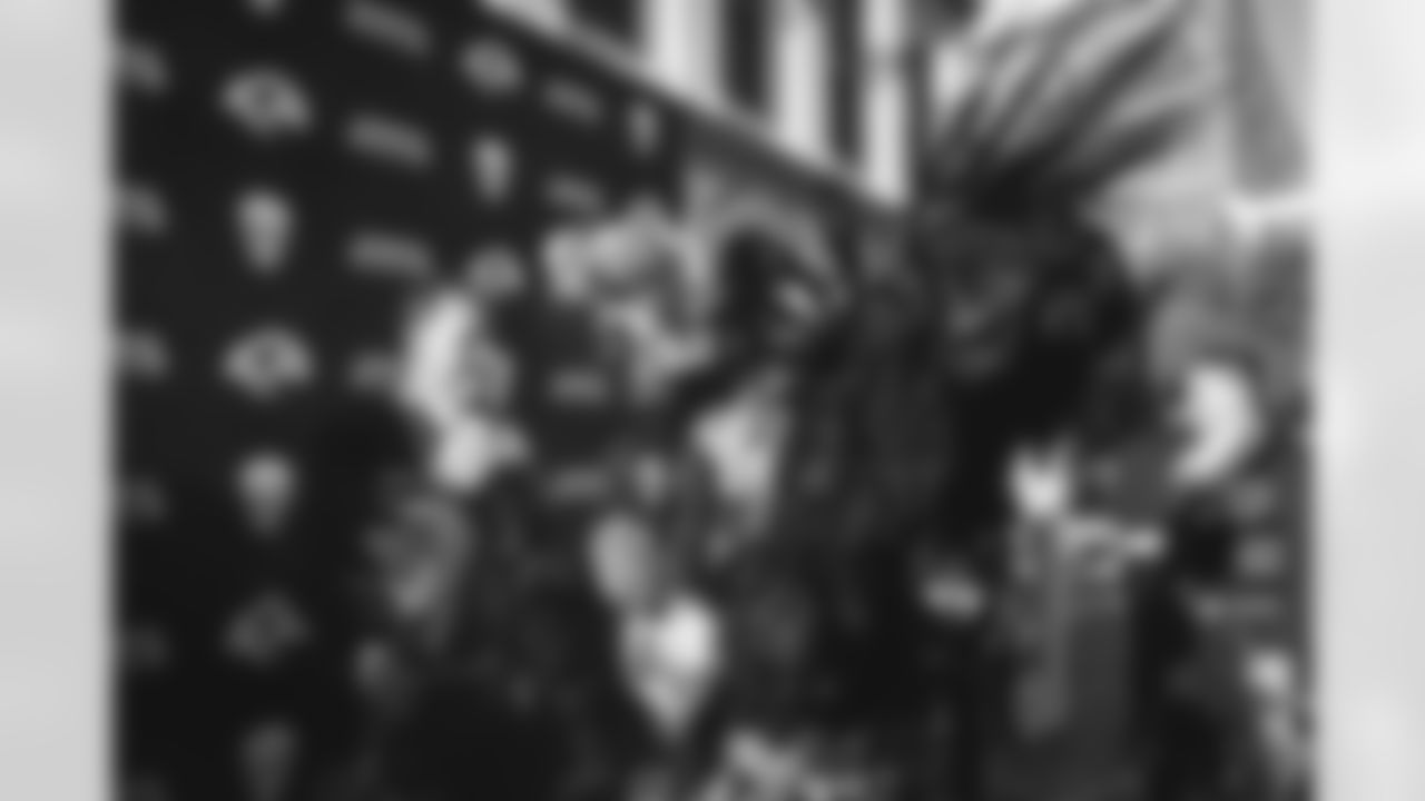 E_HUT35090