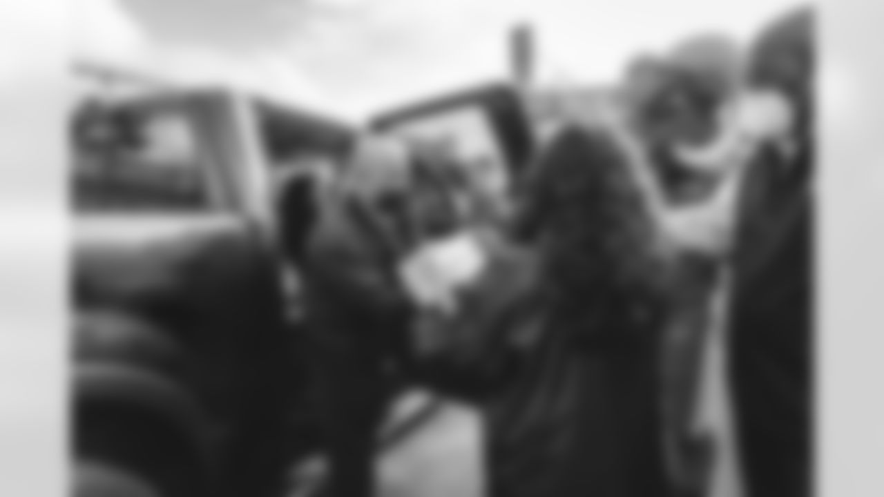 E_211207_TacklingHunger_58