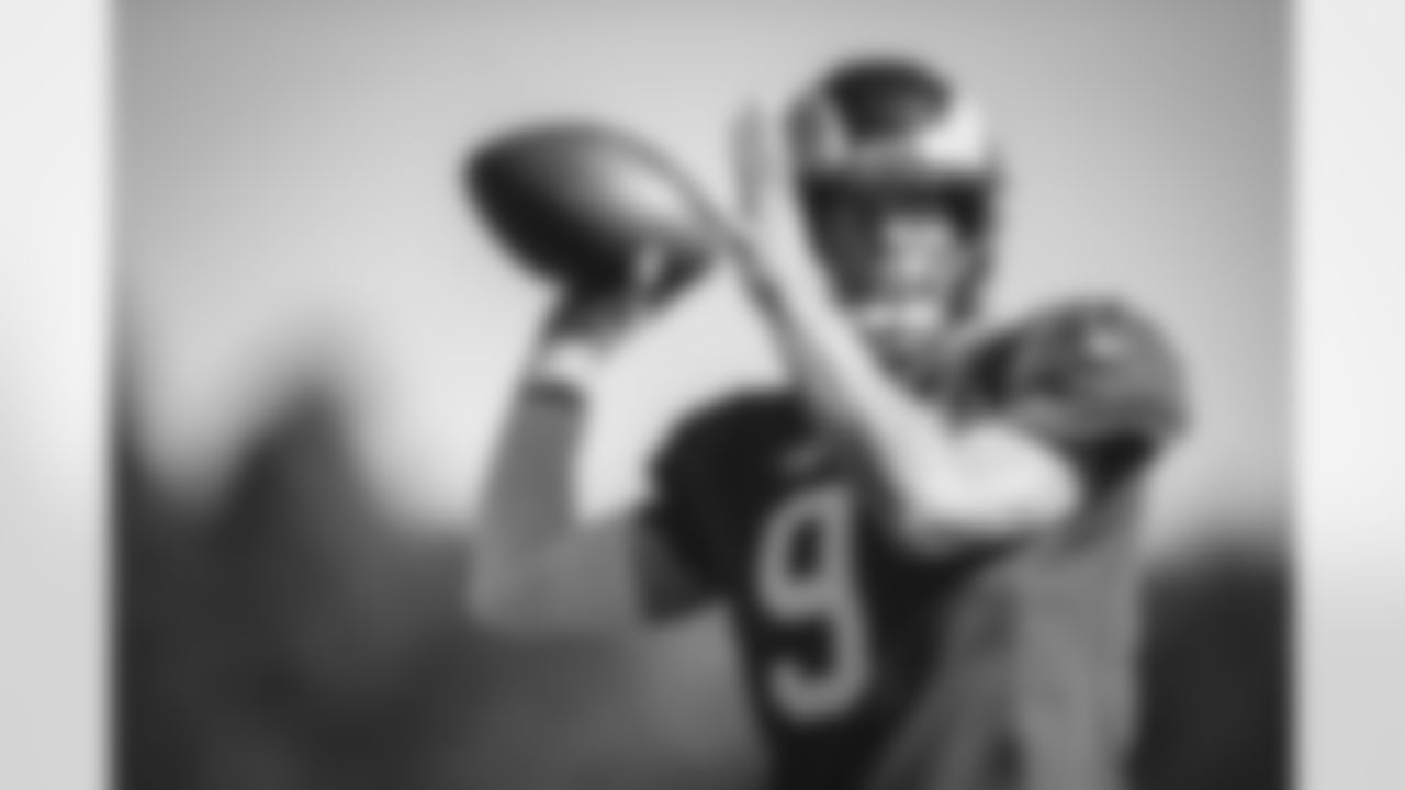 The Los Angeles Rams hit the practice field in preperation of the Week 8 matchup against the Houston Texans.