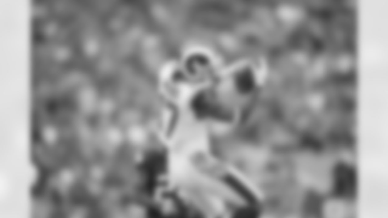 Wide receiver (17) Robert Woods of the Los Angeles Rams against the Houston Texans during the Rams 33-7 victory over the Texans in an NFL Week 10 football game, Sunday, November 12, 2017, in Los Angeles, CA. (Jeff Lewis/Rams)